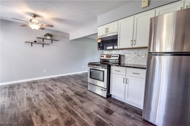 682 Iroquois Trail, Willoughby, OH 44094