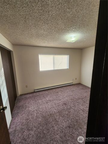 223 NE E ST, Ephrata, WA 98823