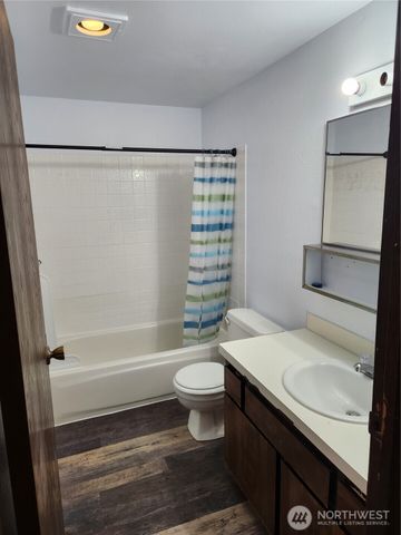 223 NE E ST, Ephrata, WA 98823