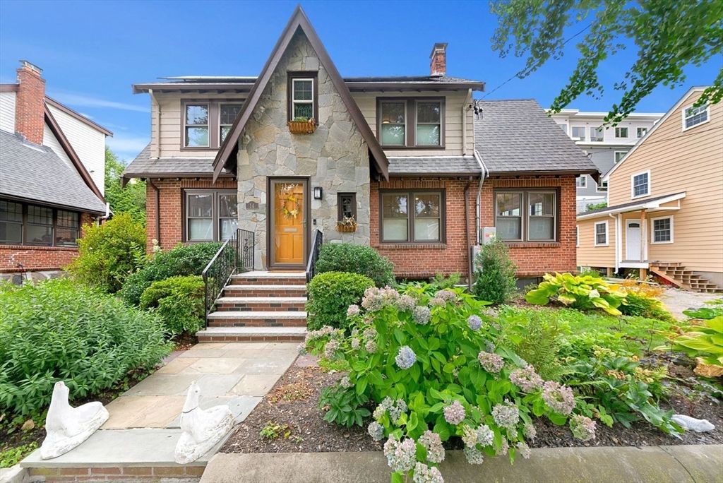 14 Hazelmere Rd, Boston, MA 02131