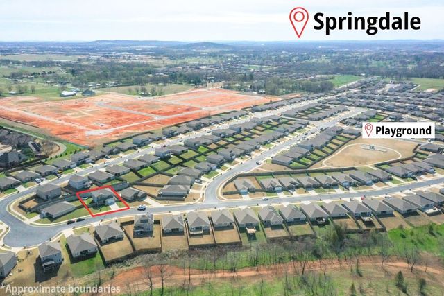 541 Woodcreek Loop, Lowell, AR 72745