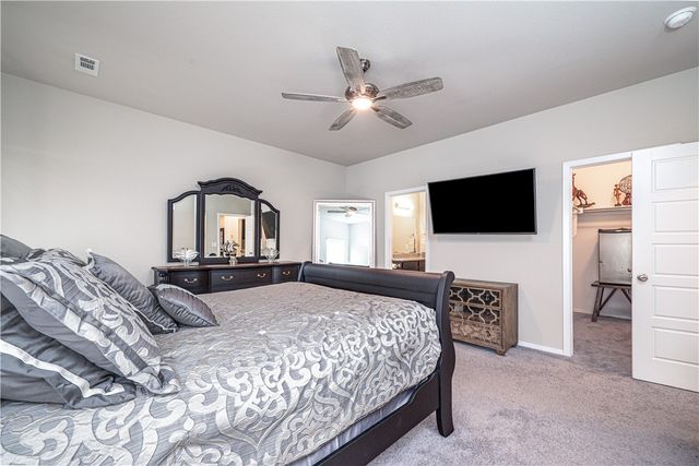 541 Woodcreek Loop, Lowell, AR 72745