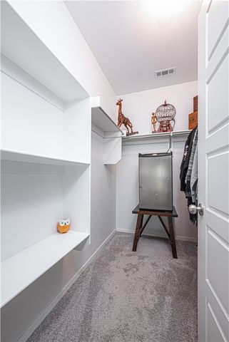 541 Woodcreek Loop, Lowell, AR 72745