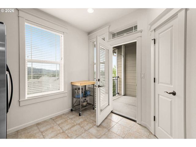 3595 SUMMERLINN Dr, West Linn, OR 97068