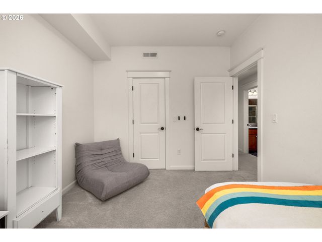 3595 SUMMERLINN Dr, West Linn, OR 97068
