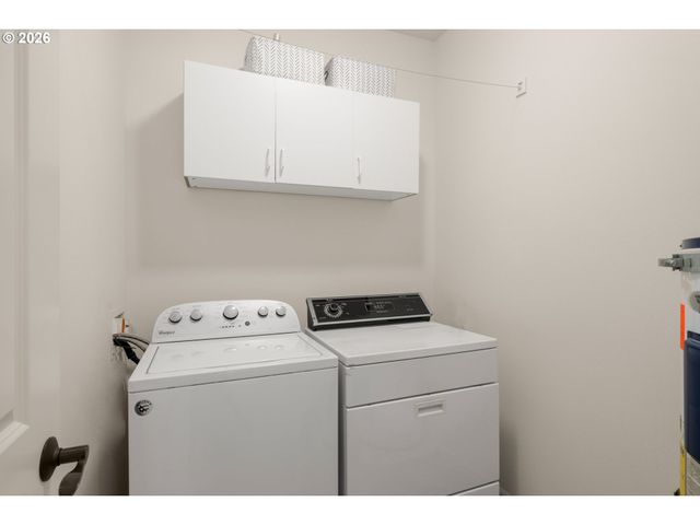 3595 SUMMERLINN Dr, West Linn, OR 97068