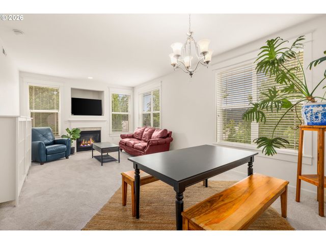 3595 SUMMERLINN Dr, West Linn, OR 97068