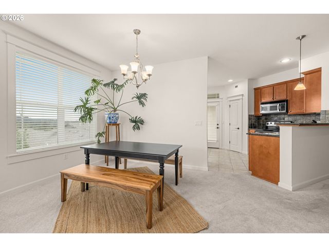 3595 SUMMERLINN Dr, West Linn, OR 97068
