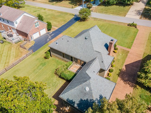 118 Deerfield Dr, Columbia, TN 38401