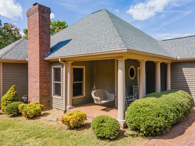 118 Deerfield Dr, Columbia, TN 38401