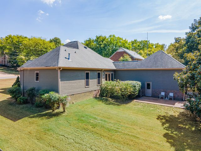 118 Deerfield Dr, Columbia, TN 38401