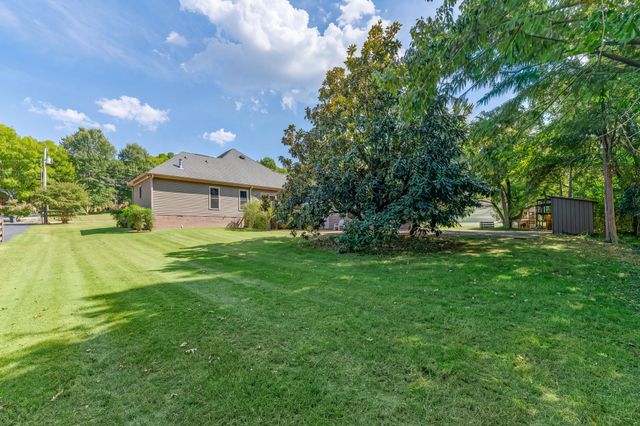 118 Deerfield Dr, Columbia, TN 38401