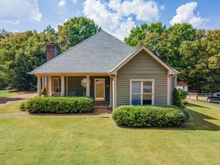 118 Deerfield Dr, Columbia, TN 38401