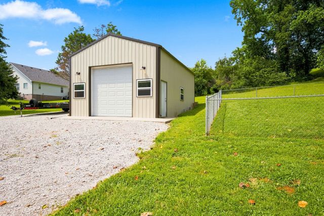 124 Pheasant Hollow Rd, Dickson, TN 37055