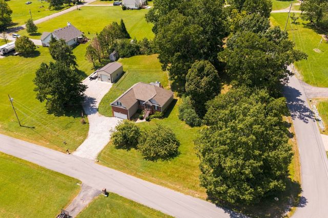 124 Pheasant Hollow Rd, Dickson, TN 37055