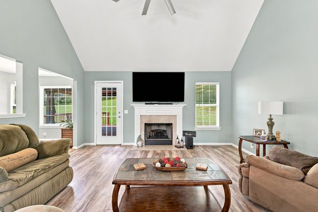 124 Pheasant Hollow Rd, Dickson, TN 37055