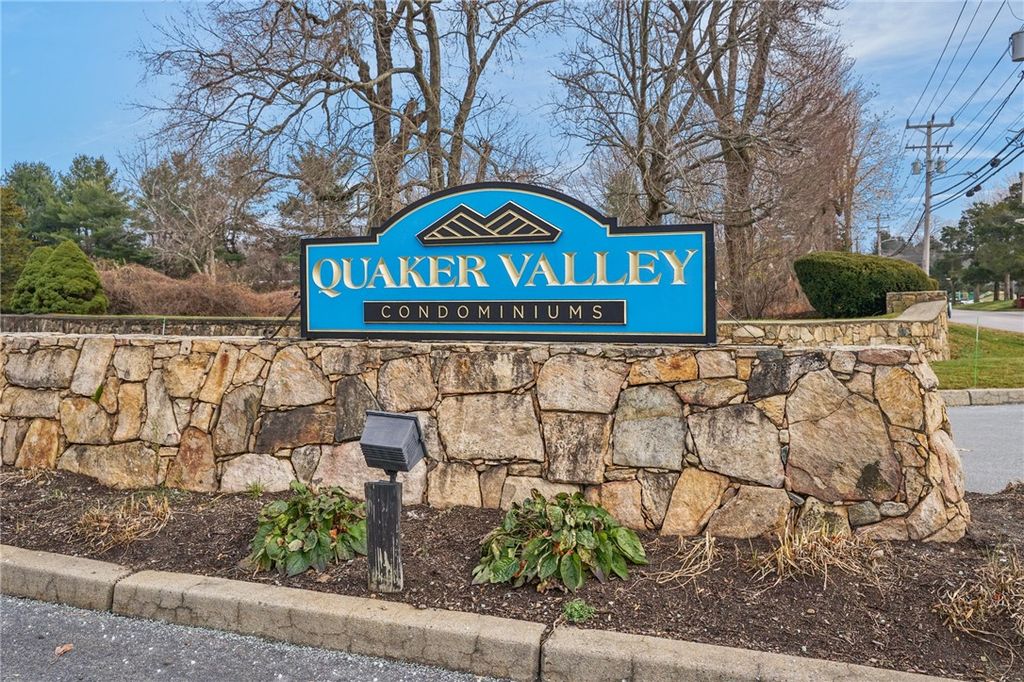 650 East Greenwich Avenue 6-101, West Warwick, RI 02893