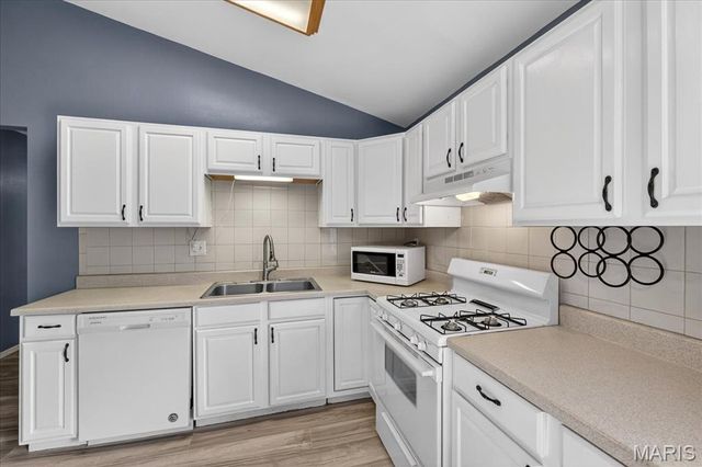 23 Wild Deer Lane, St Peters, MO 63376