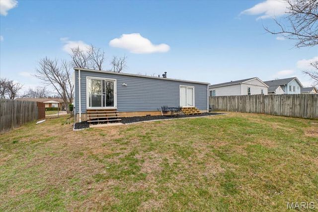 23 Wild Deer Lane, St Peters, MO 63376