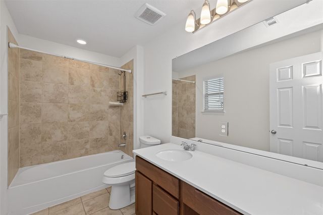 611 Ash Mill Drive, Houston, TX 77090