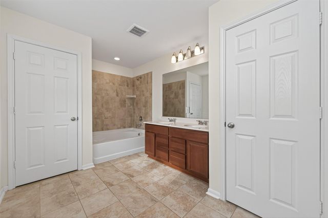 611 Ash Mill Drive, Houston, TX 77090