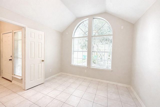 11 Auburn Path Drive, The Woodlands, TX 77382