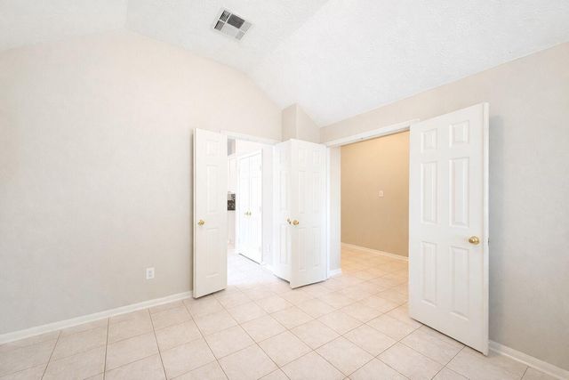 11 Auburn Path Drive, The Woodlands, TX 77382