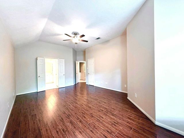 11 Auburn Path Drive, The Woodlands, TX 77382