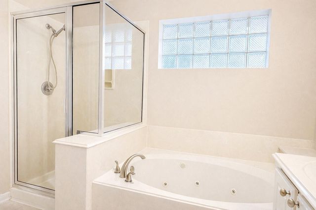 11 Auburn Path Drive, The Woodlands, TX 77382