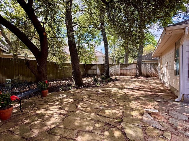 11 Auburn Path Drive, The Woodlands, TX 77382