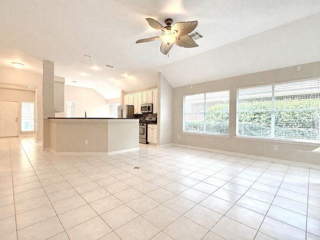 11 Auburn Path Drive, The Woodlands, TX 77382