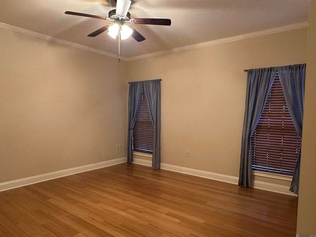 9041 Willow Point Dr, Denham Springs, LA 70726