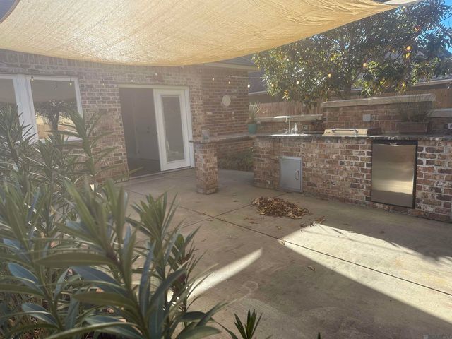 9041 Willow Point Dr, Denham Springs, LA 70726