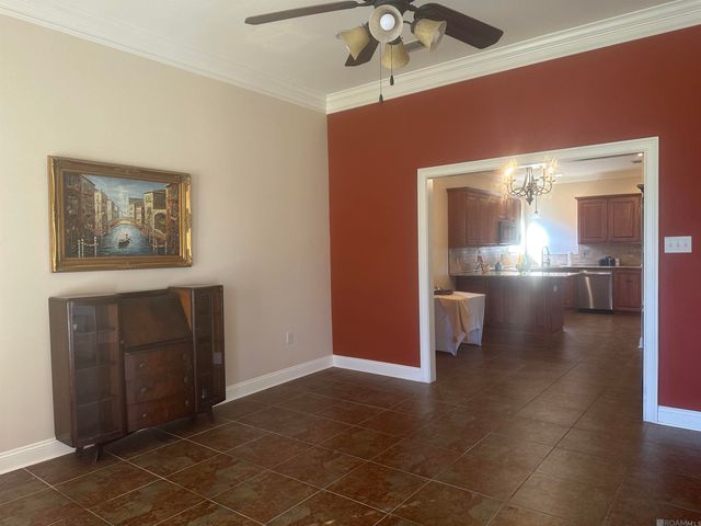 9041 Willow Point Dr, Denham Springs, LA 70726