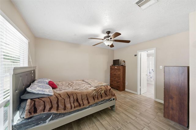 15830 Thistledew Drive, Houston, TX 77082