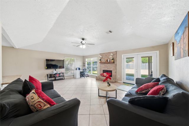 15830 Thistledew Drive, Houston, TX 77082