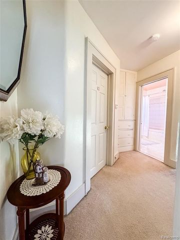 13848 Lanson Avenue, Dearborn, MI 48126