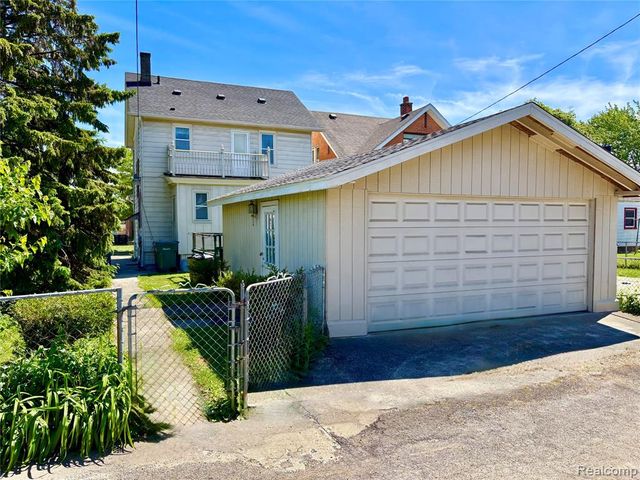 13848 Lanson Avenue, Dearborn, MI 48126