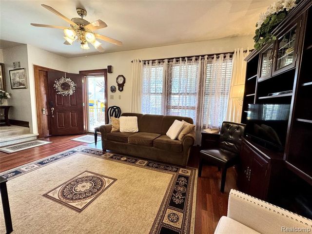 13848 Lanson Avenue, Dearborn, MI 48126