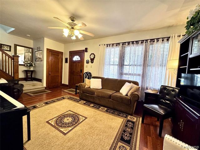 13848 Lanson Avenue, Dearborn, MI 48126