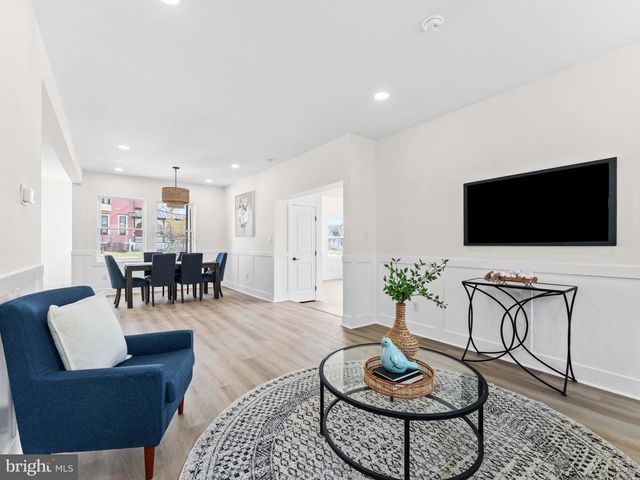 101 W MANTUA AVE, Wenonah, NJ 08090