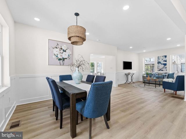 101 W MANTUA AVE, Wenonah, NJ 08090