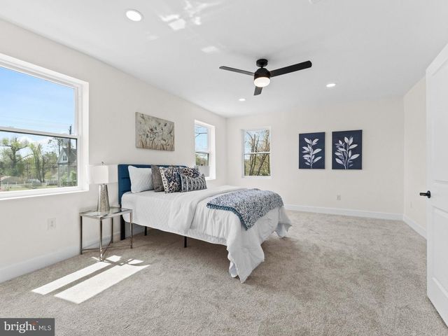 101 W MANTUA AVE, Wenonah, NJ 08090