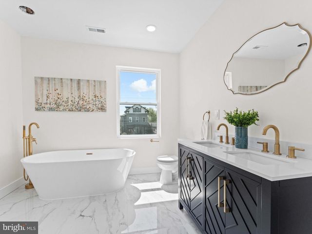 101 W MANTUA AVE, Wenonah, NJ 08090