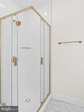 101 W MANTUA AVE, Wenonah, NJ 08090