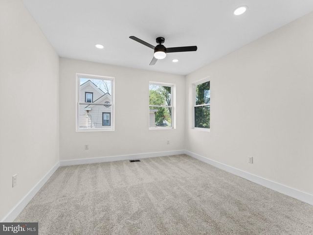 101 W MANTUA AVE, Wenonah, NJ 08090