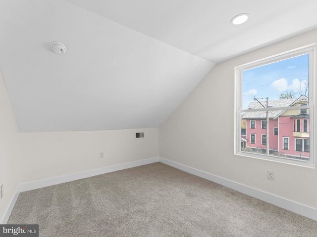 101 W MANTUA AVE, Wenonah, NJ 08090