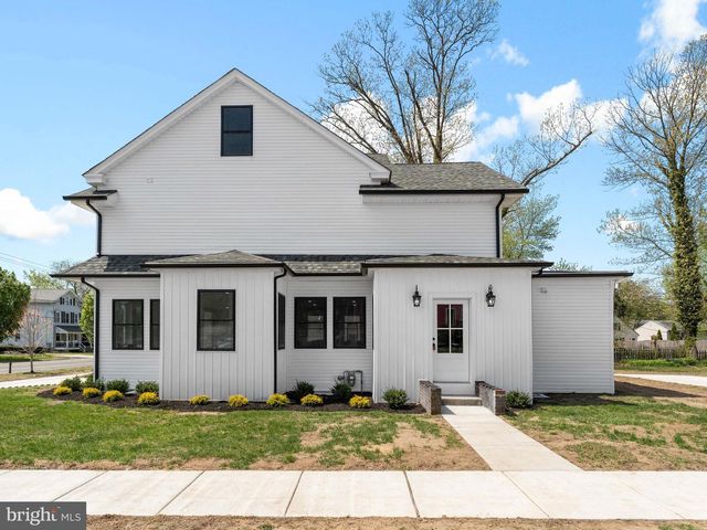 101 W MANTUA AVE, Wenonah, NJ 08090