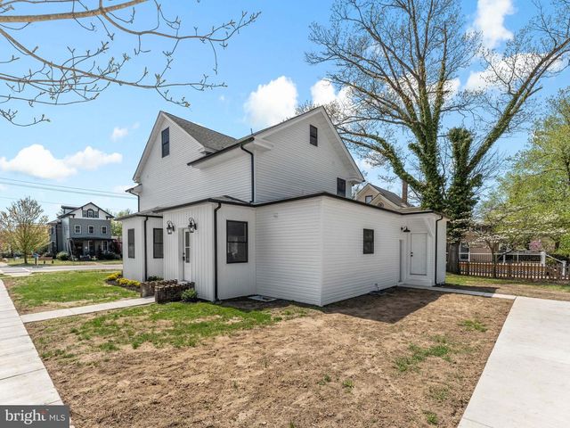 101 W MANTUA AVE, Wenonah, NJ 08090