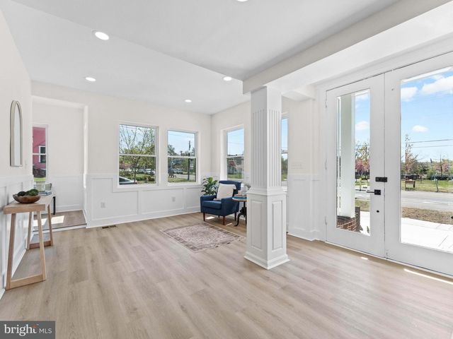 101 W MANTUA AVE, Wenonah, NJ 08090